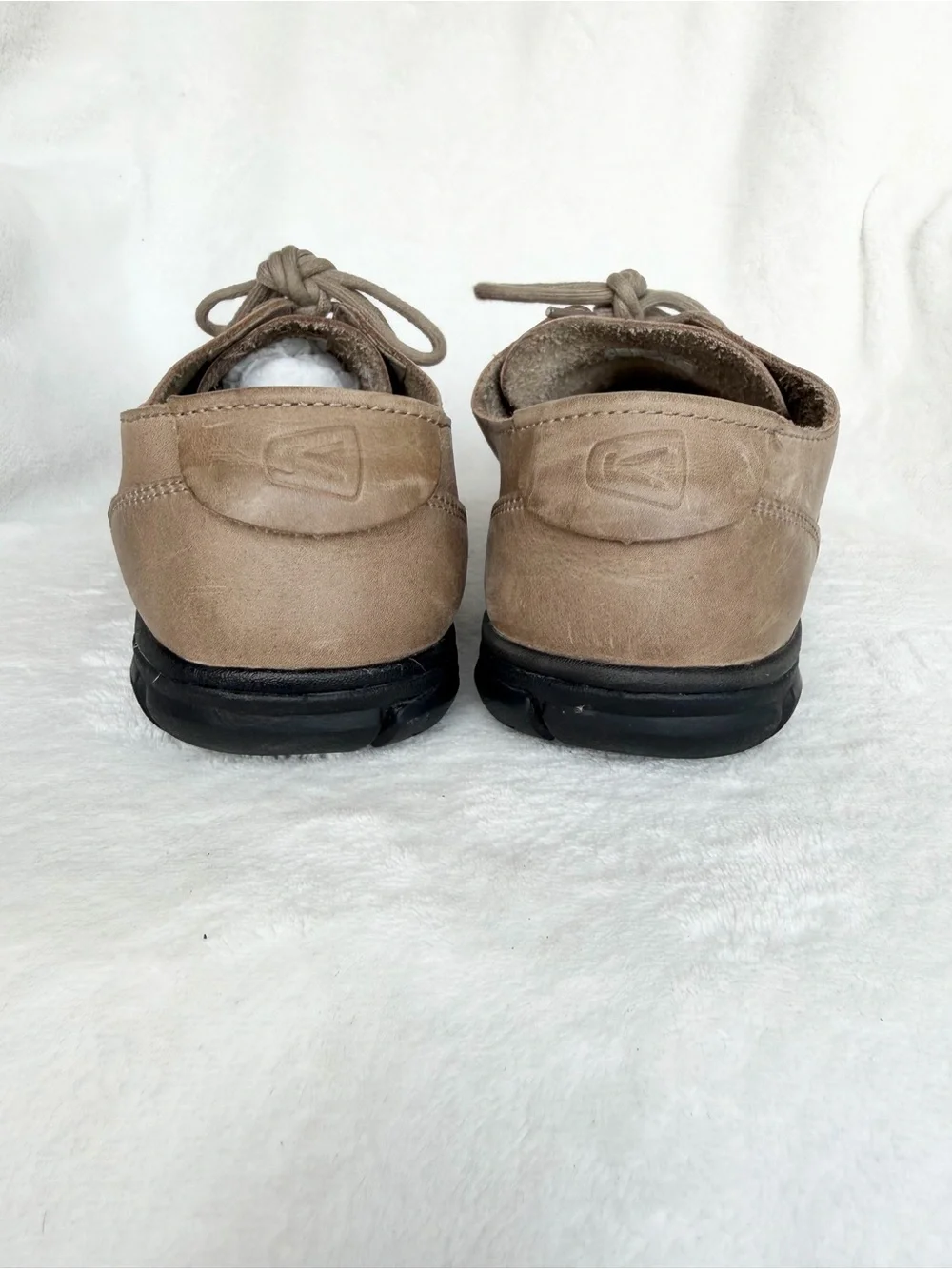 Keen Men's Casual Lace-Up Loafers in Taupe with Black Soles Size 11